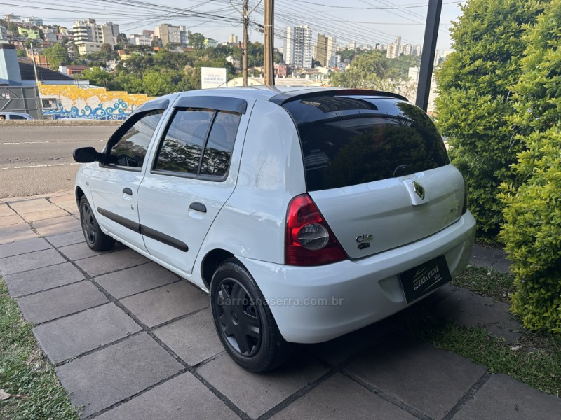 CLIO 1.0 CAMPUS 16V FLEX 4P MANUAL - 2011 - CAXIAS DO SUL