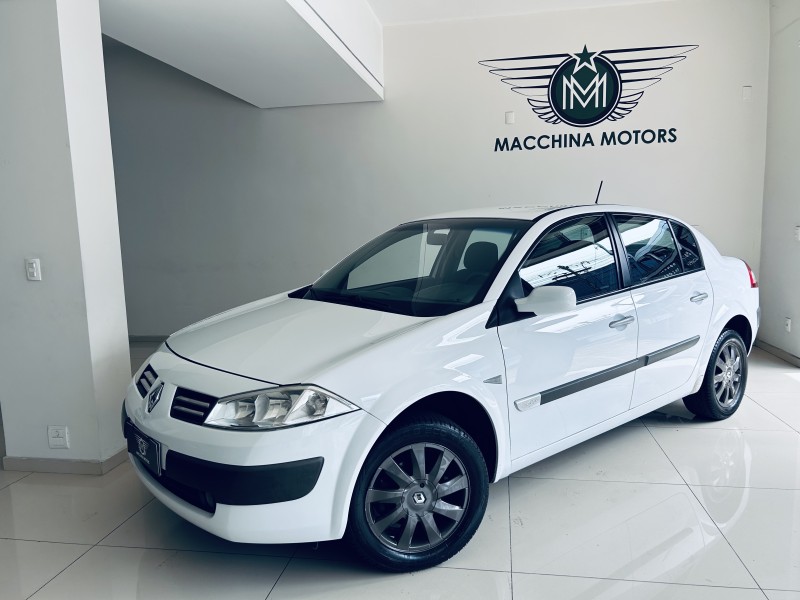 MÉGANE 1.6 DYNAMIQUE 16V FLEX 4P MANUAL - 2010 - CAXIAS DO SUL