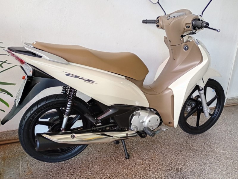 BIZ 125 EX - 2018 - CAMPO BOM