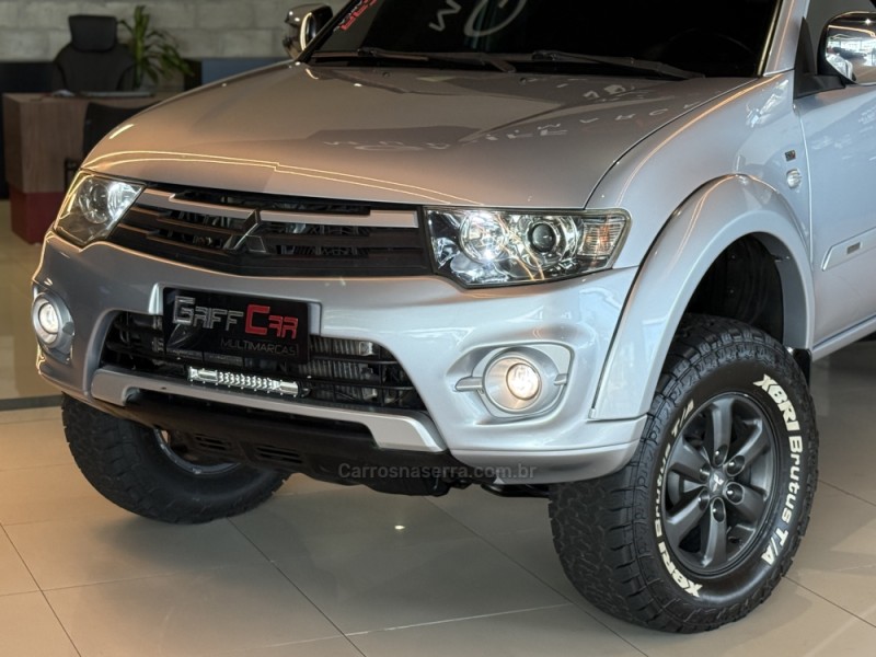 L200 TRITON 3.2 HPE 4X4 CD 16V TURBO INTERCOOLER DIESEL 4P MANUAL - 2017 - DOIS IRMãOS