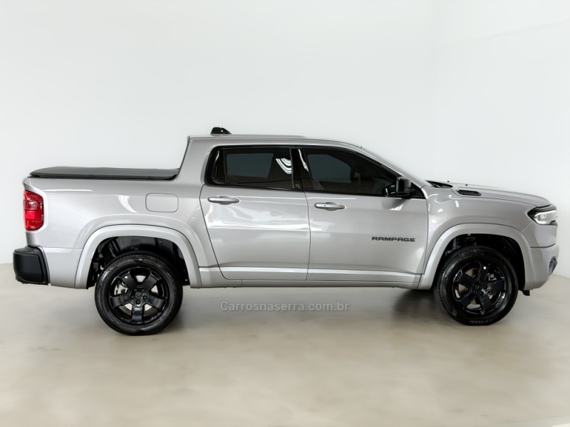 RAMPAGE 2.0 HURRICANE LARAMIE 4 4X4 TURBO GASOLINA 4P AUTOMÁTICO - 2024 - CAXIAS DO SUL