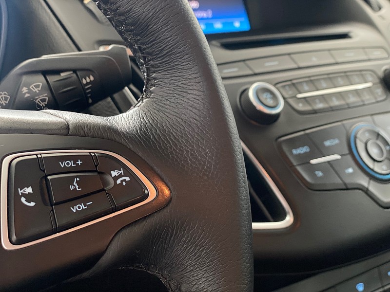 FOCUS 2.0 SE SEDAN 16V FLEX 4P AUTOMÁTICO - 2016 - CAXIAS DO SUL