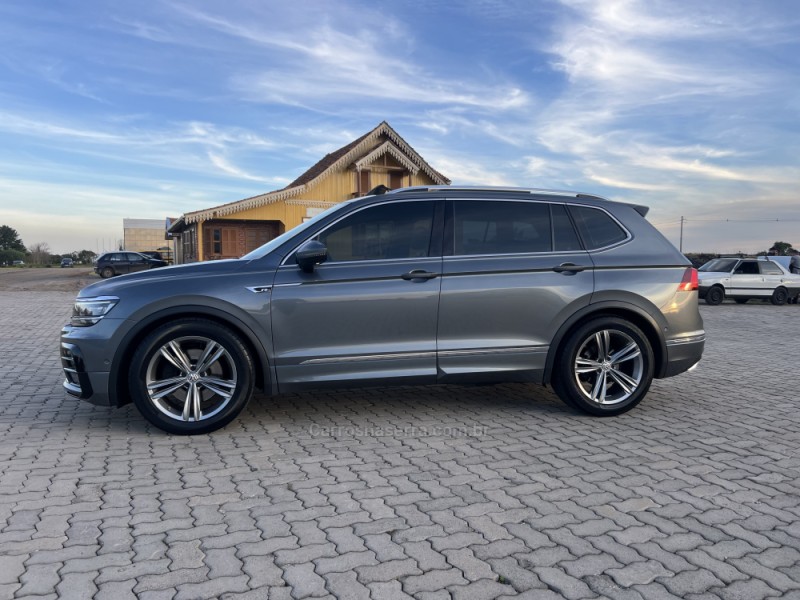 TIGUAN 2.0 TSI R-LINE 16V TURBO GASOLINA 4P TIPTRONIC - 2020 - ANTôNIO PRADO