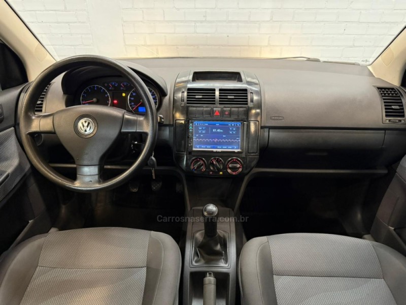 POLO 1.6 MI 8V FLEX 4P MANUAL - 2010 - CAXIAS DO SUL