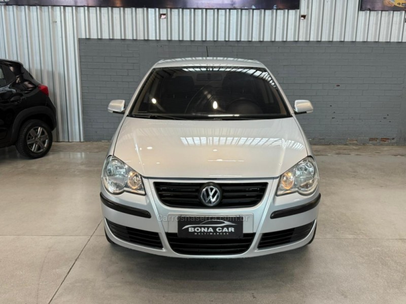 POLO 1.6 MI 8V FLEX 4P MANUAL - 2010 - CAXIAS DO SUL