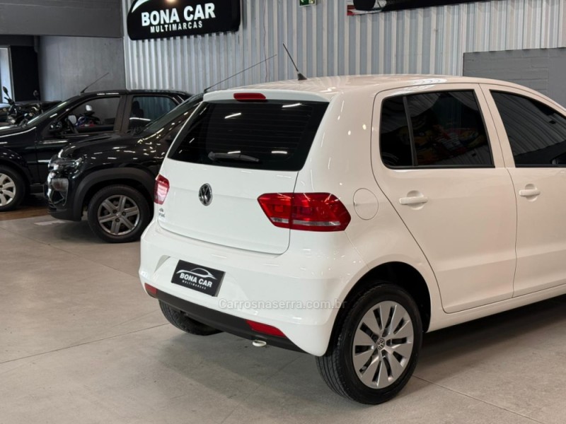 FOX 1.0 MI TRENDLINE 8V FLEX 4P MANUAL - 2018 - CAXIAS DO SUL