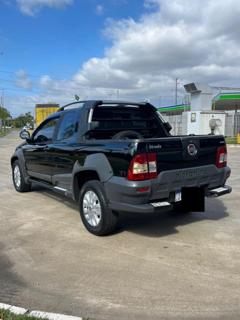 STRADA 1.8 MPI ADVENTURE CD 16V FLEX 2P MANUAL - 2013 - NOVA PRATA