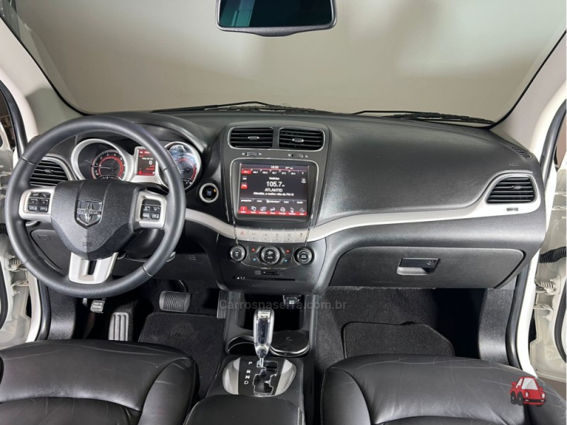 JOURNEY 3.6 RT V6 GASOLINA 4P AUTOMÁTICO - 2015 - CAXIAS DO SUL