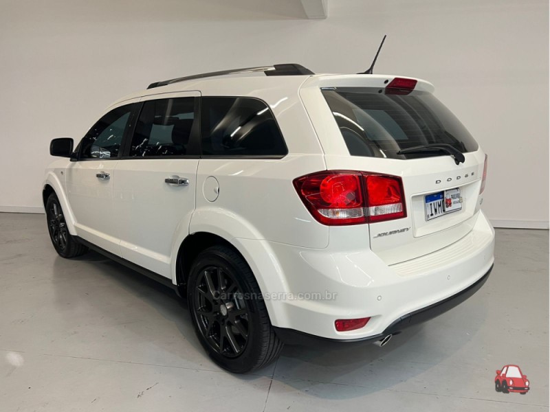 JOURNEY 3.6 RT V6 GASOLINA 4P AUTOMÁTICO - 2015 - CAXIAS DO SUL