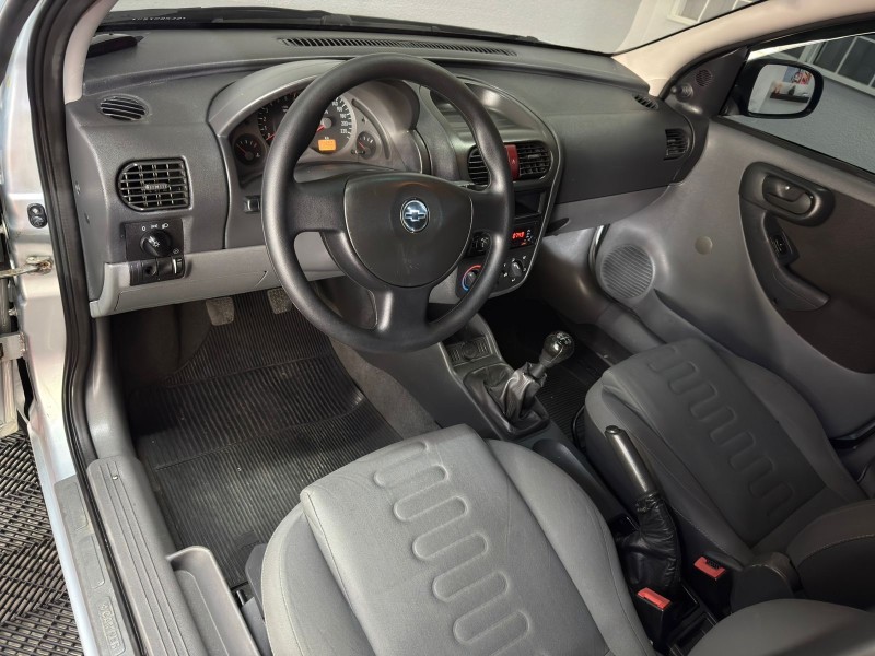 MONTANA 1.8 MPFI CONQUEST CS 8V FLEX 2P MANUAL - 2005 - CAXIAS DO SUL