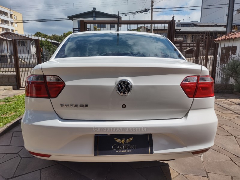 VOYAGE 1.0 MI CITY 8V FLEX 4P MANUAL - 2015 - CAXIAS DO SUL