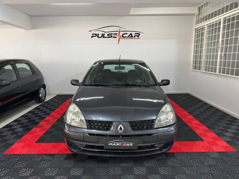 CLIO 1.0 PRIVILÉGE 16V GASOLINA 4P MANUAL - 2004 - CAXIAS DO SUL