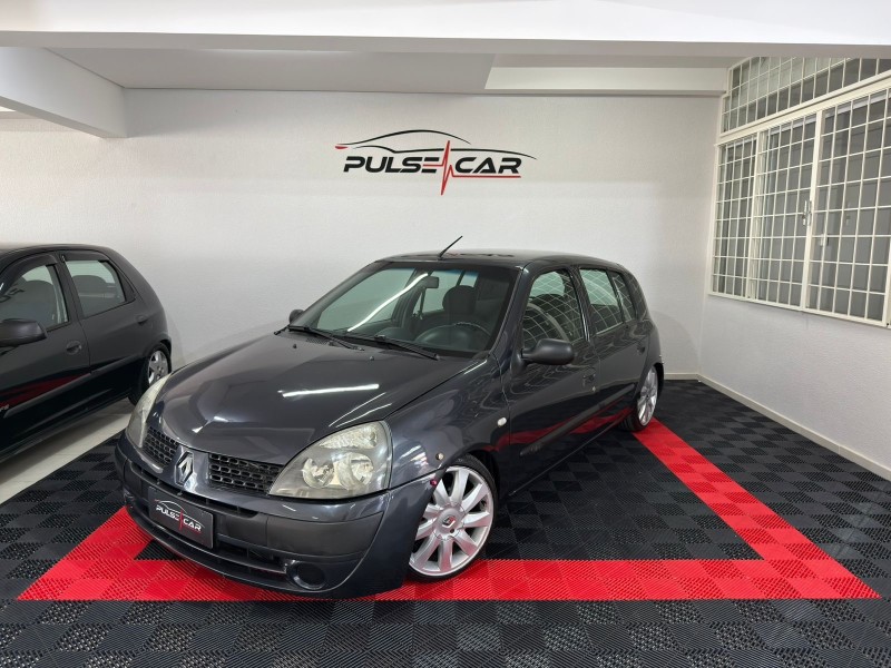 clio 1.0 privilege 16v gasolina 4p manual 2004 caxias do sul