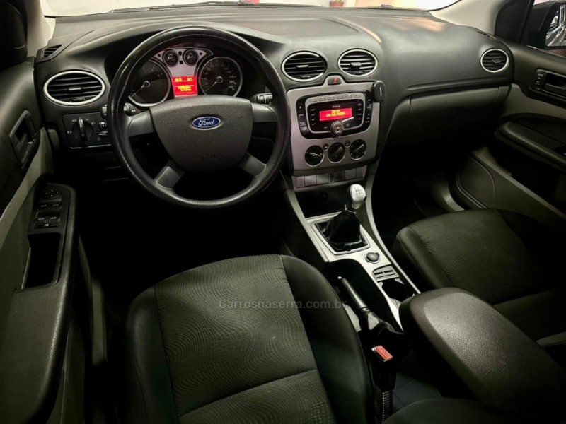 FOCUS 2.0 GLX SEDAN 16V FLEX 4P MANUAL - 2009 - CAXIAS DO SUL