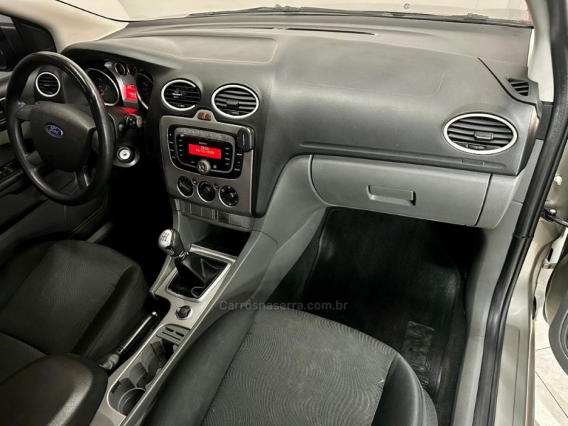 FOCUS 2.0 GLX SEDAN 16V FLEX 4P MANUAL - 2009 - CAXIAS DO SUL