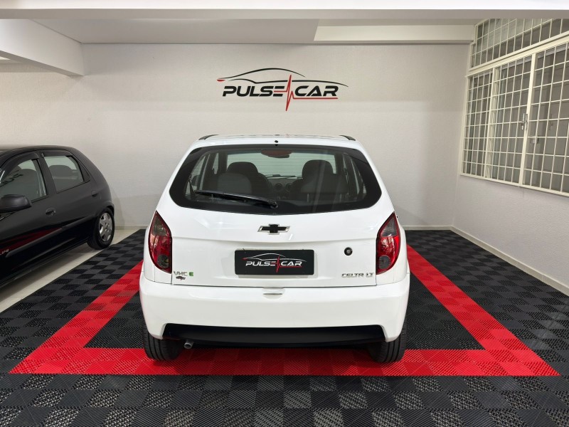 CELTA 1.0 MPFI LT 8V FLEX 4P MANUAL - 2013 - CAXIAS DO SUL