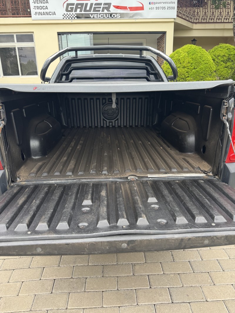 MONTANA 1.4 MPFI CONQUEST CS 8V FLEX 2P MANUAL - 2009 - ENCANTADO