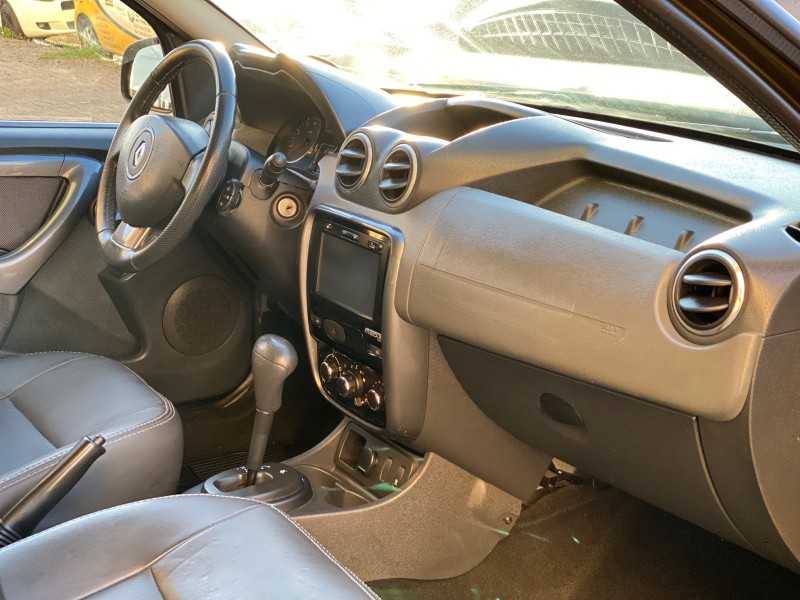 DUSTER 2.0 TECH ROAD II 4X2 16V FLEX 4P AUTOMÁTICO - 2015 - CAXIAS DO SUL