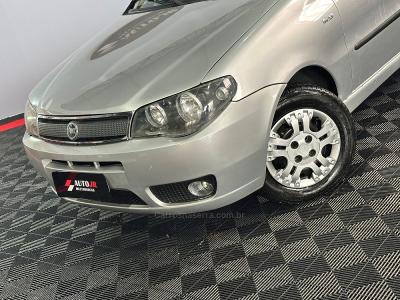 PALIO 1.3 MPI FIRE ELX WEEKEND 8V FLEX 4P MANUAL - 2005 - VACARIA