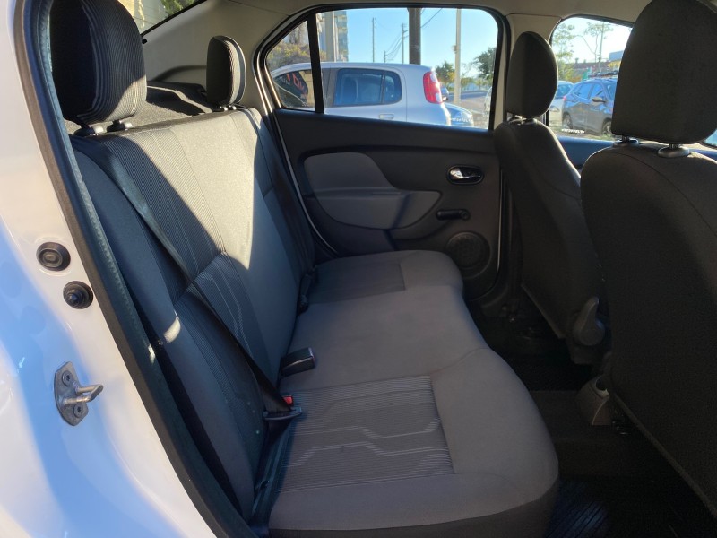 LOGAN 1.0 EXPRESSION 16V FLEX 4P MANUAL - 2015 - CAXIAS DO SUL