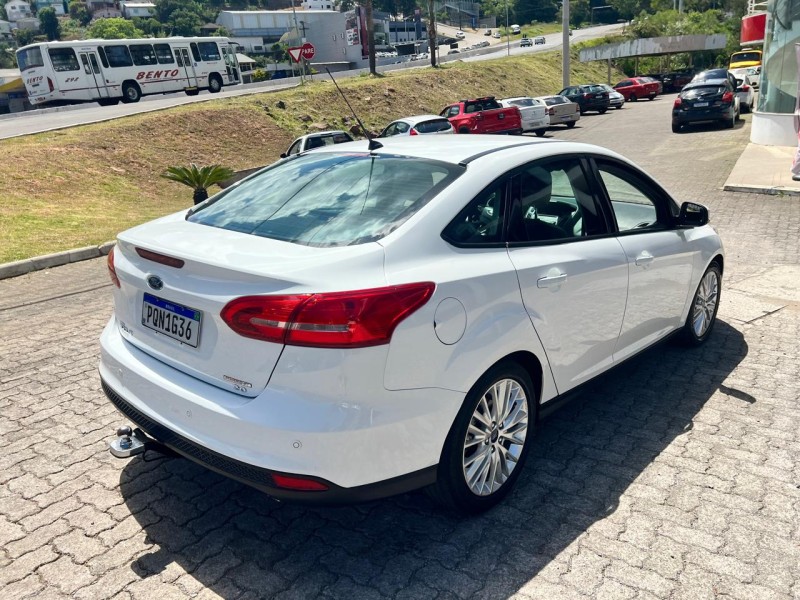FOCUS 2.0 SE FASTBACK 16V FLEX 4P AUTOMÁTICO - 2016 - BENTO GONçALVES