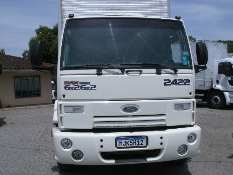 CARGO 2422 E 3 EIXOS - 2011 - GARIBALDI