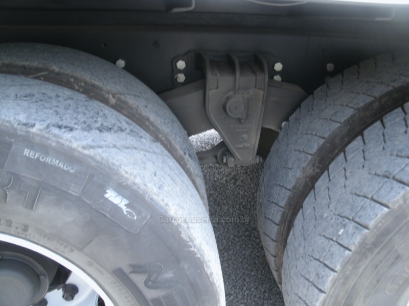 CARGO 2422 E 3 EIXOS - 2011 - GARIBALDI