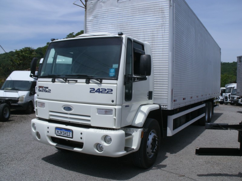 CARGO 2422 E 3 EIXOS