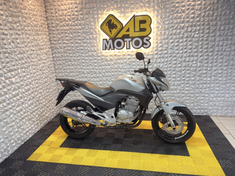 CB 300R  - 2010 - CAXIAS DO SUL