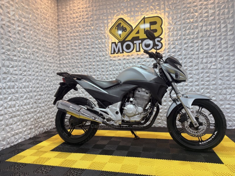 CB 300R  - 2010 - CAXIAS DO SUL