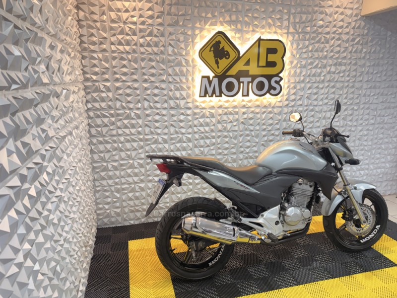 CB 300R  - 2010 - CAXIAS DO SUL
