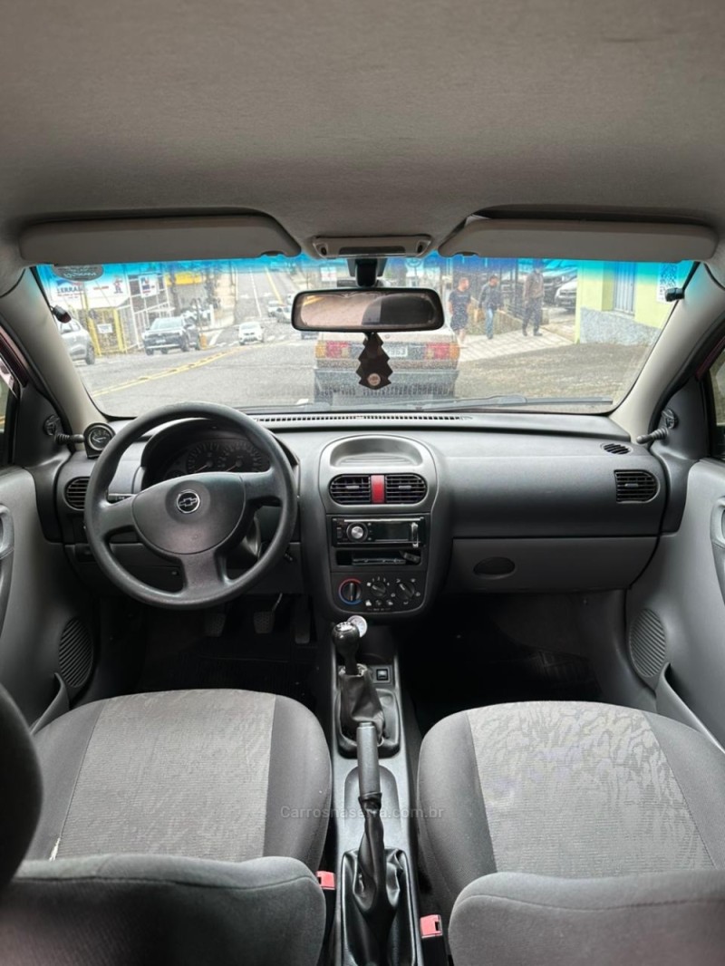 CORSA 1.0 MPFI PREMIUM 8V GASOLINA 4P MANUAL - 2005 - CAXIAS DO SUL