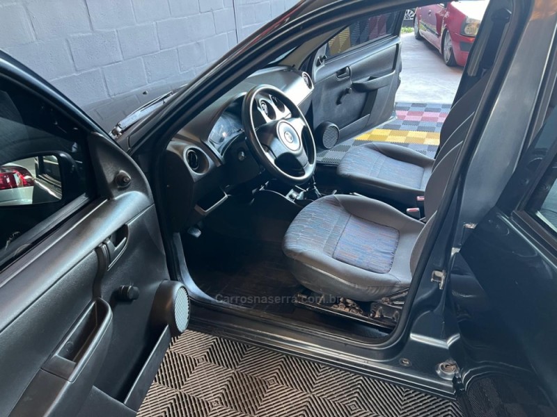 CELTA 1.0 MPFI LT 8V FLEX 4P MANUAL - 2009 - CAXIAS DO SUL