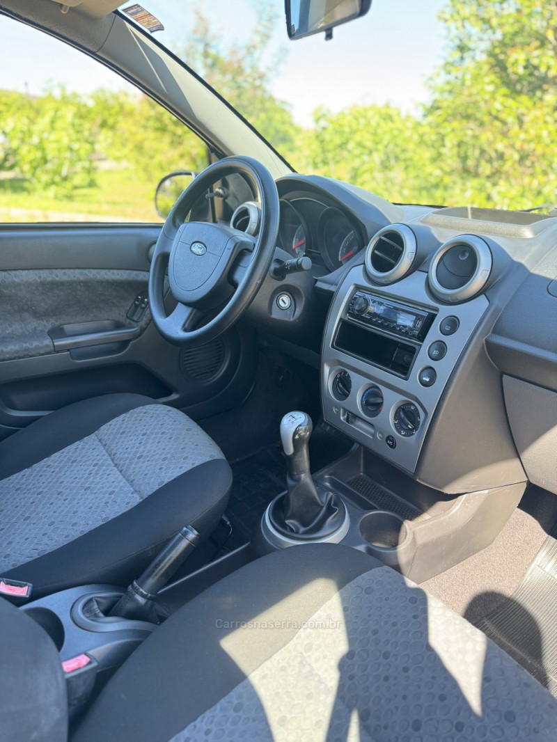 FIESTA 1.6 MPI CLASS HATCH 8V FLEX 4P MANUAL - 2011 - BENTO GONçALVES