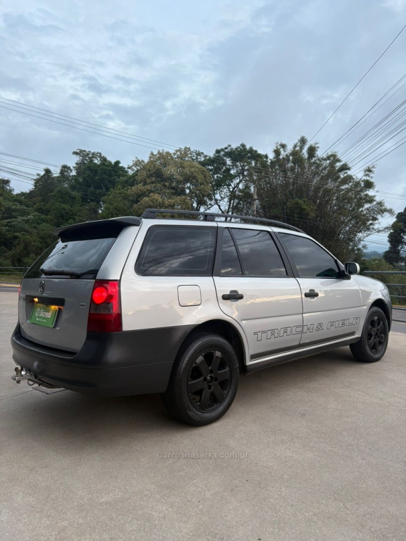 PARATI 1.6 MI TRACK & FIELD 8V FLEX 4P MANUAL G.IV - 2006 - GARIBALDI