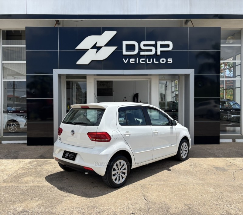 FOX 1.0 MI COMFORTLINE 8V FLEX 4P MANUAL - 2015 - BOM JESUS