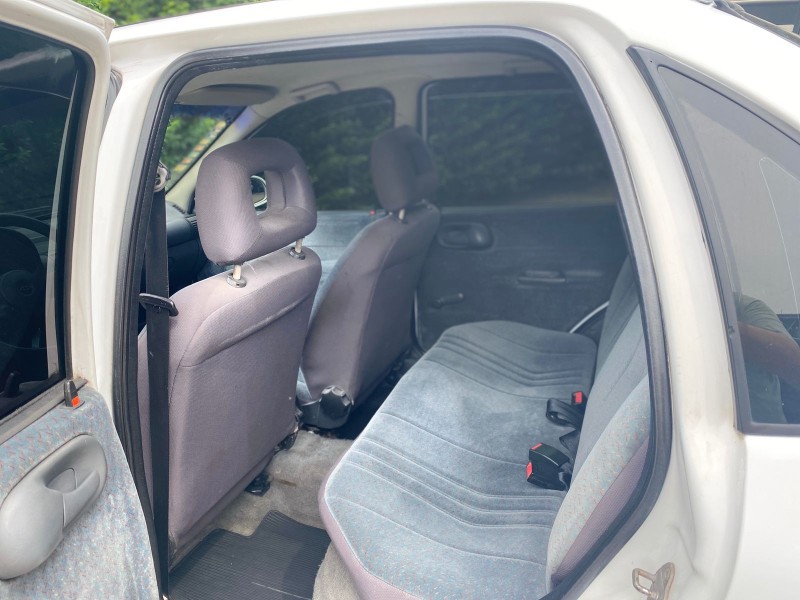 CORSA 1.6 MPFI GL SEDAN 8V GASOLINA 4P MANUAL - 1998 - CAXIAS DO SUL