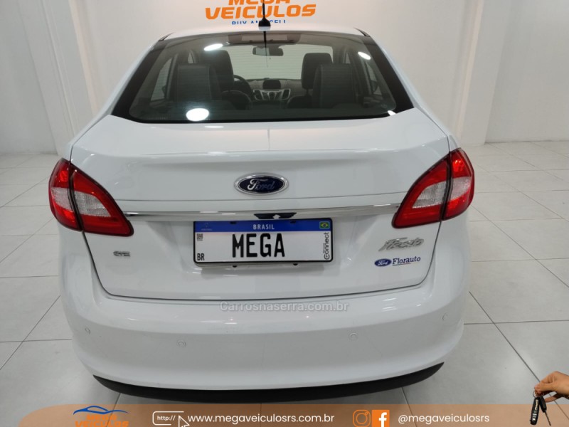 FIESTA 1.6 SE SEDAN 16V FLEX 4P MANUAL - 2011 - BENTO GONçALVES