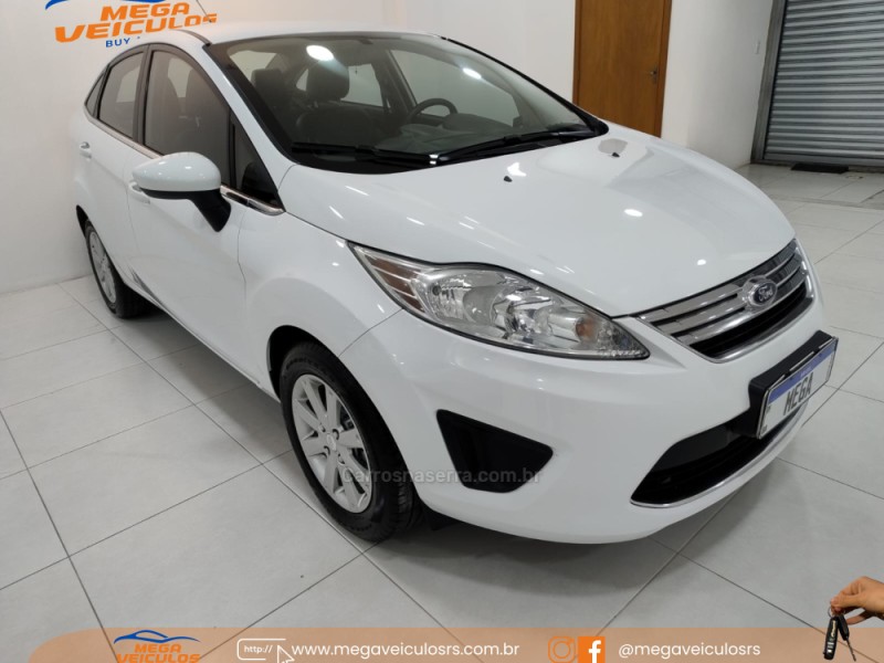 FIESTA 1.6 SE SEDAN 16V FLEX 4P MANUAL - 2011 - BENTO GONçALVES