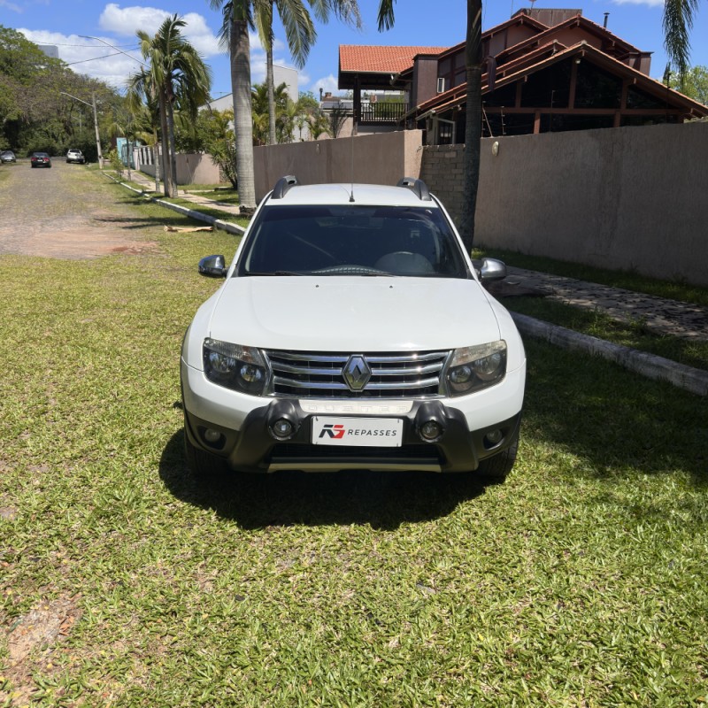 DUSTER 2.0 DYNAMIQUE 4X4 16V FLEX 4P MANUAL - 2015 - PORTãO