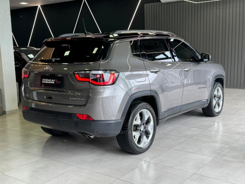 COMPASS 2.0 16V FLEX LIMITED AUTOMÁTICO - 2017 - DOIS IRMãOS