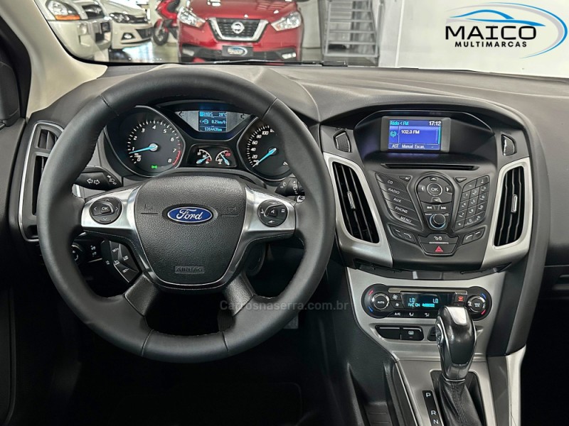 FOCUS 2.0 SEDAN 16V GASOLINA 4P MANUAL - 2014 - NOVO HAMBURGO
