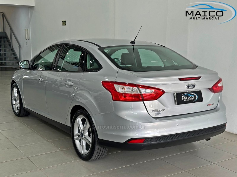 FOCUS 2.0 SEDAN 16V GASOLINA 4P MANUAL - 2014 - NOVO HAMBURGO