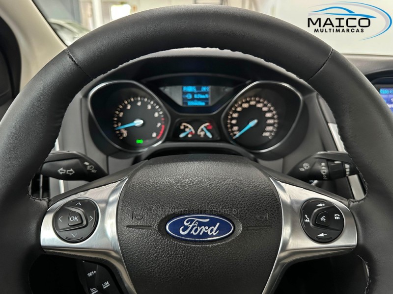 FOCUS 2.0 SEDAN 16V GASOLINA 4P MANUAL - 2014 - NOVO HAMBURGO