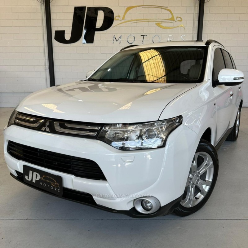 outlander 3.0 gt4 4x4 v6 24v gasolina 4p automatico 2015 novo hamburgo