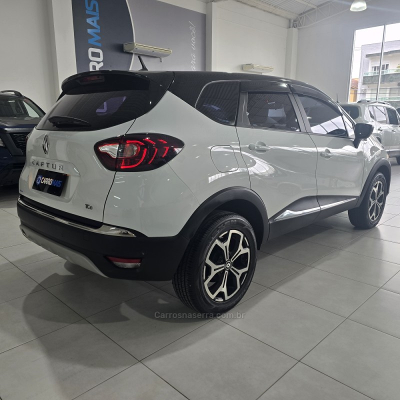 CAPTUR 1.3 ICONIC 16V TURBO FLEX 4P AUTOMÁTICO - 2022 - SANTA CRUZ DO SUL