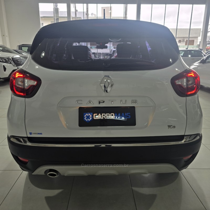 CAPTUR 1.3 ICONIC 16V TURBO FLEX 4P AUTOMÁTICO - 2022 - SANTA CRUZ DO SUL