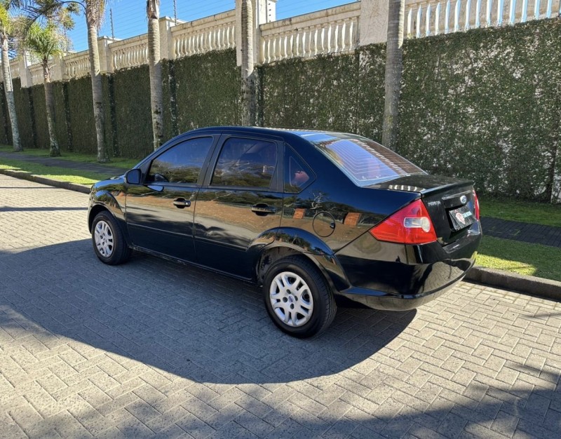 FIESTA 1.6 MPI SEDAN 8V FLEX 4P MANUAL - 2010 - CAXIAS DO SUL