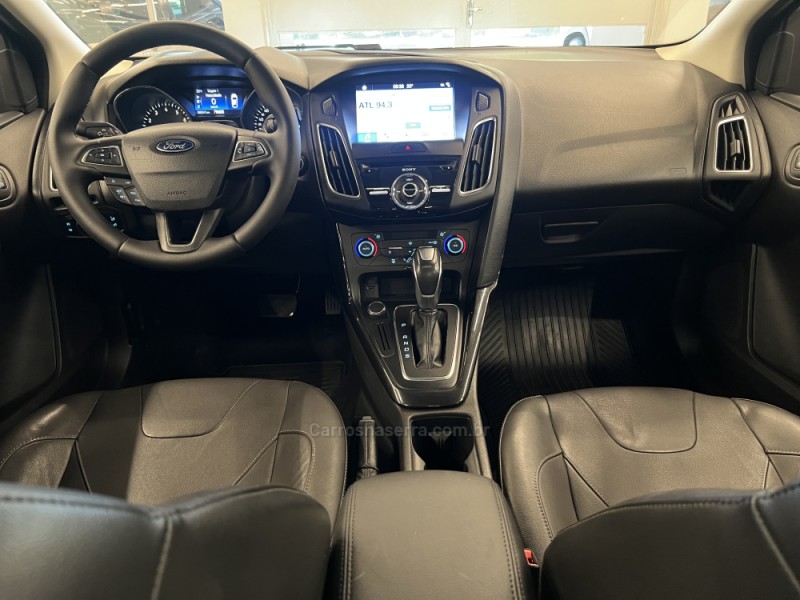 FOCUS 2.0 TITANIUM SEDAN 16V FLEX 4P AUTOMÁTICO - 2017 - NOVO HAMBURGO