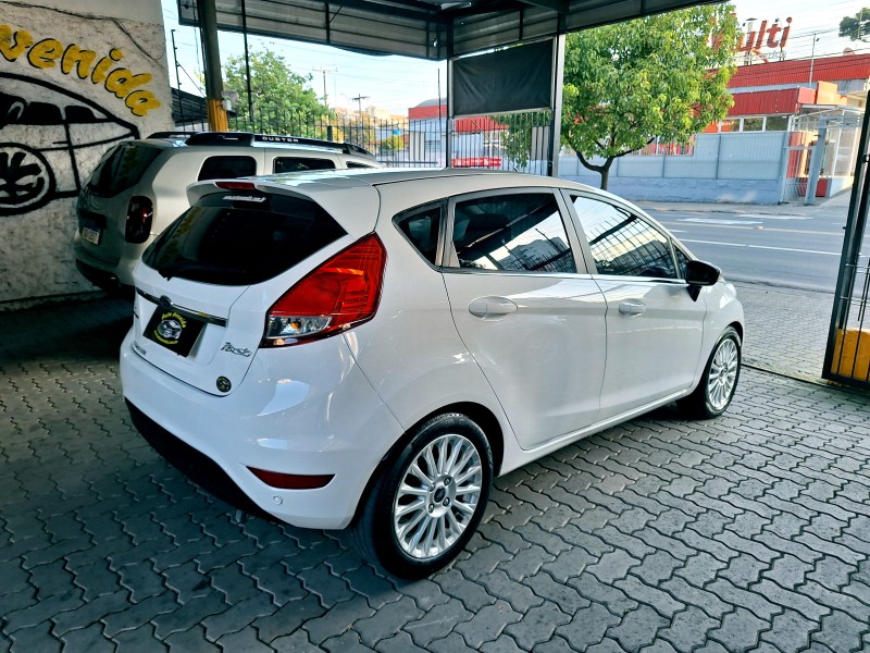 FIESTA 1.6 TITANIUM HATCH 16V FLEX 4P AUTOMÁTICO - 2015 - CAXIAS DO SUL